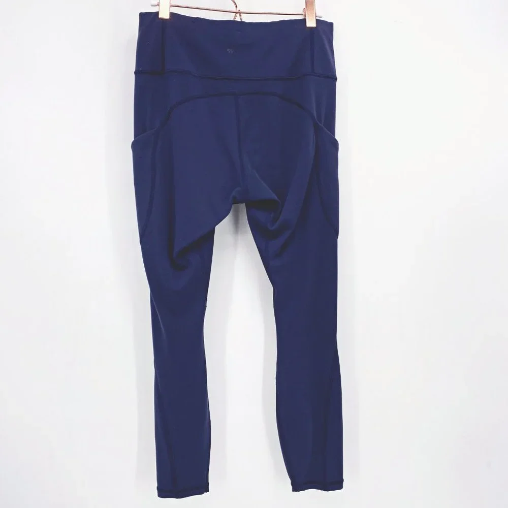 Athleta All in Crop 7/8 Length Tight